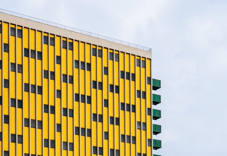 Beispiele, wie Unternehmen den Wandel gemeistert haben & papierlose Technologien